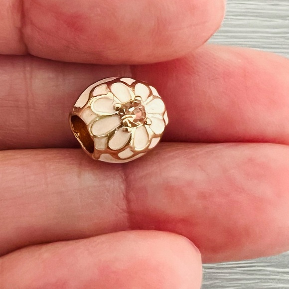 Gold plated enamel & crystal bracelet charm - Picture 3 of 5